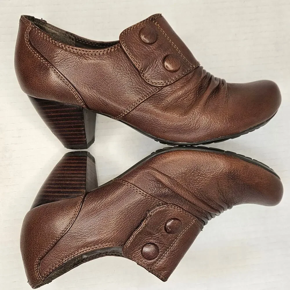 BARETRAPS Brown Leather Tyley Stacked Cone Heel‎ Booties Size 6.5 M